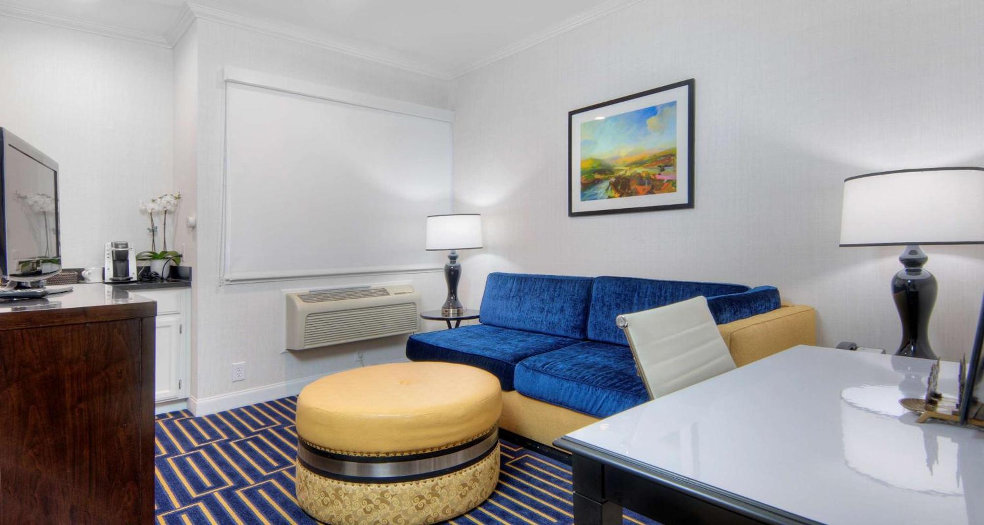 Best Western Plus Palm Court Hotel Davis Exteriör bild