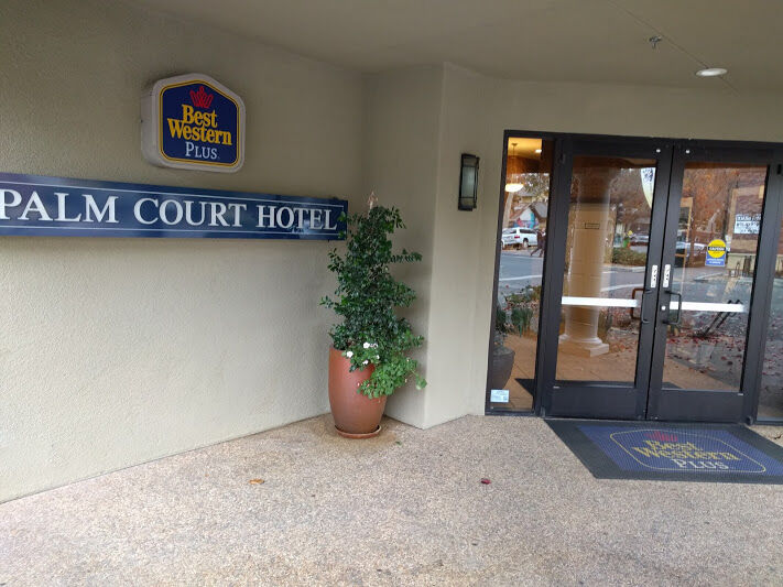 Best Western Plus Palm Court Hotel Davis Exteriör bild